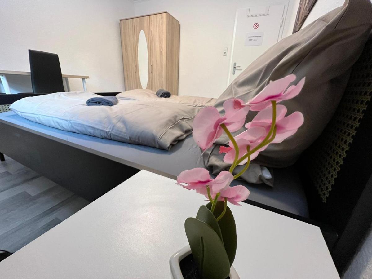 Apartamento Schoenes Einfaches Zimmer In Oldenburg 109 Exterior foto